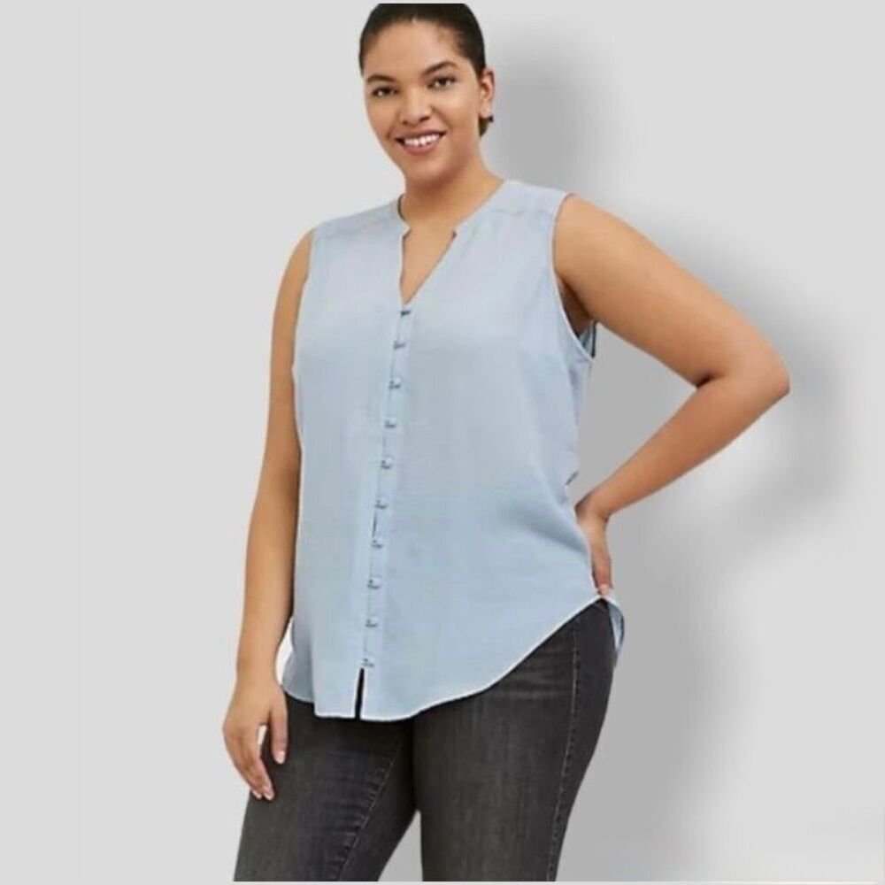 Torrid Harper Light Blue Gauzy Georgette Button Front Tunic Tank Sleeveless Top